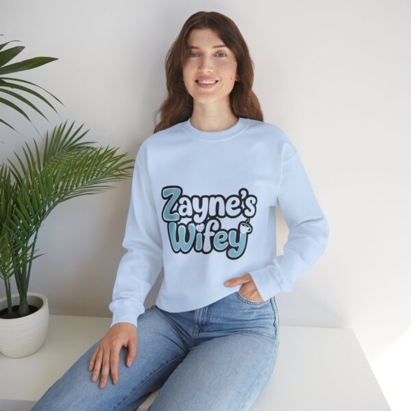 Zayne's Wifey Unisex Heavy Blend™ Crewneck Sweatshirt - Hot Obsession (─‿‿─) ♡